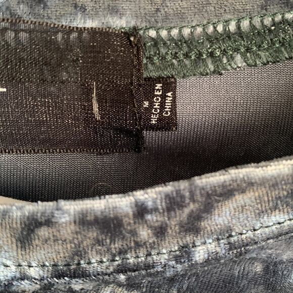 Code x Mode Crushed Velvet Tie Front Top - Picture 9 of 10